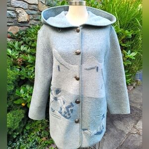 Giesswein  Austria wool jacket  coat sledding scene